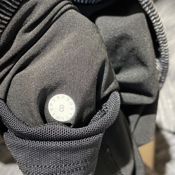 Lululemon On The Fly Pant Size 8 We Are From Space Slate /Black Drawstring 27” - Picture 10 of 12